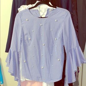 Flare sleeve blouse